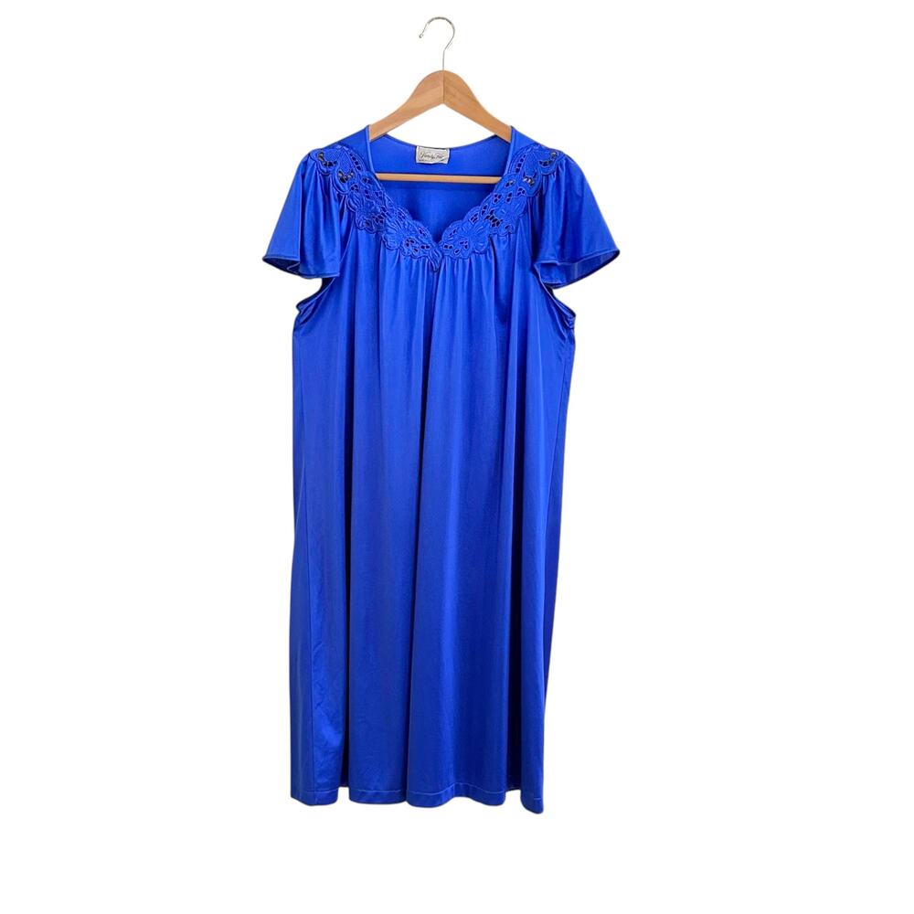 Vintage 70s 80s  Vanity Fair Lacey V-Neck  Midi Nightgown Sz Medium Blue